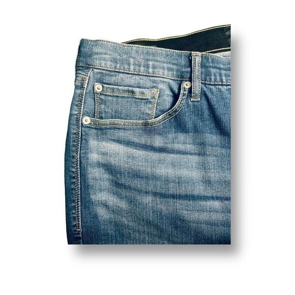 Torrid 20R Sky High Skinny Jeans Distressed Blue Pull On Stretch Denim 28 Inseam - Picture 11 of 12